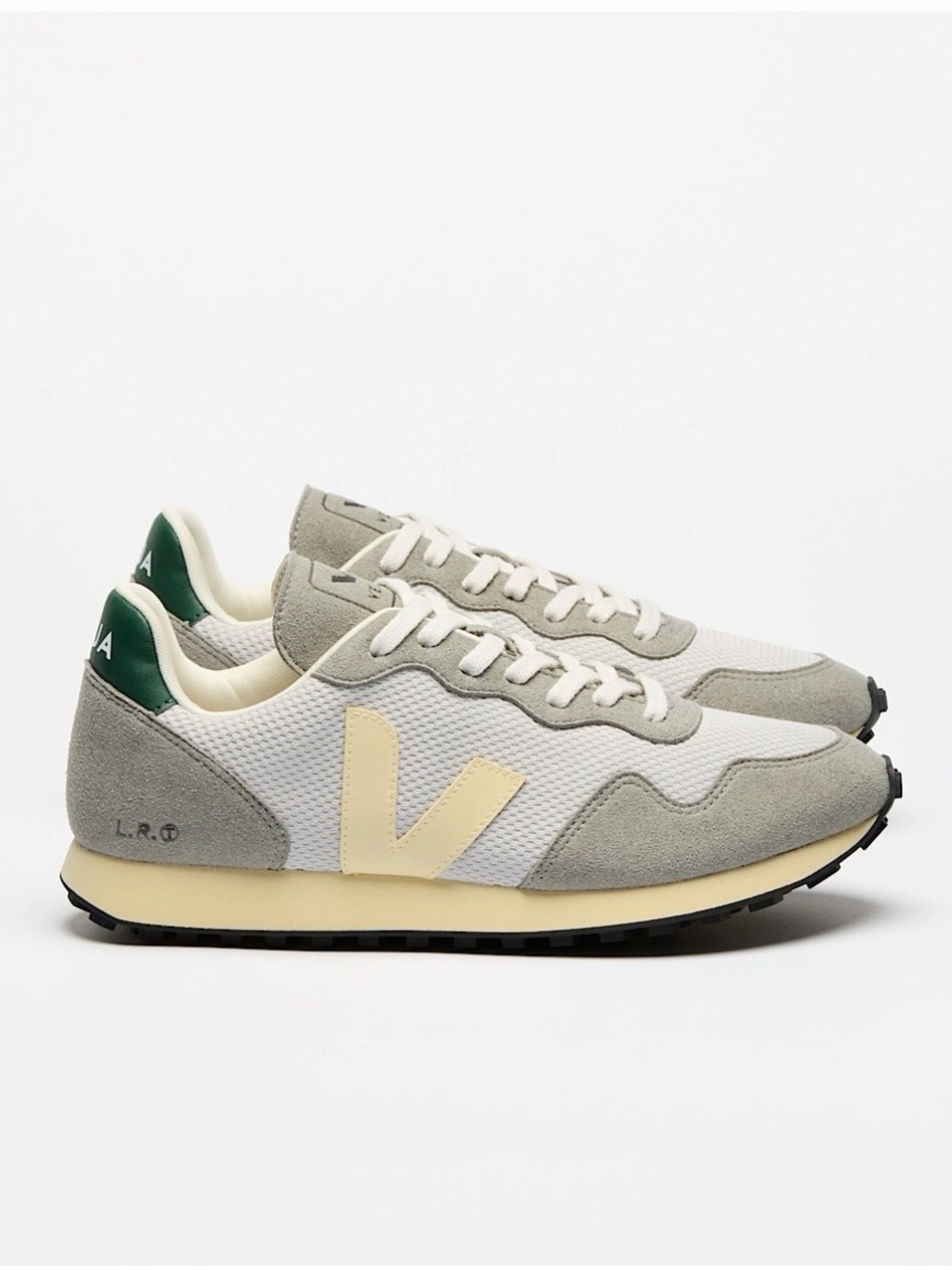 Veja Runner Sneaker SDU ALVEOMESH LIGHT GREY BUTTER Vegan Sz 38 US 7 NEW